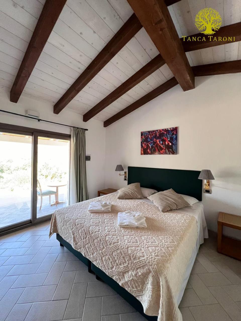Agriturismo Bed And Breakfast Tanca Taroni Telti ภายนอก รูปภาพ