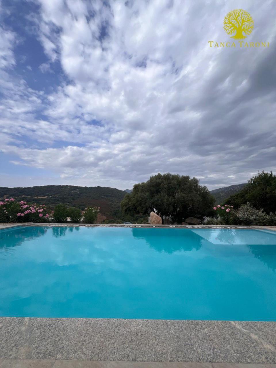 Agriturismo Bed And Breakfast Tanca Taroni Telti ภายนอก รูปภาพ