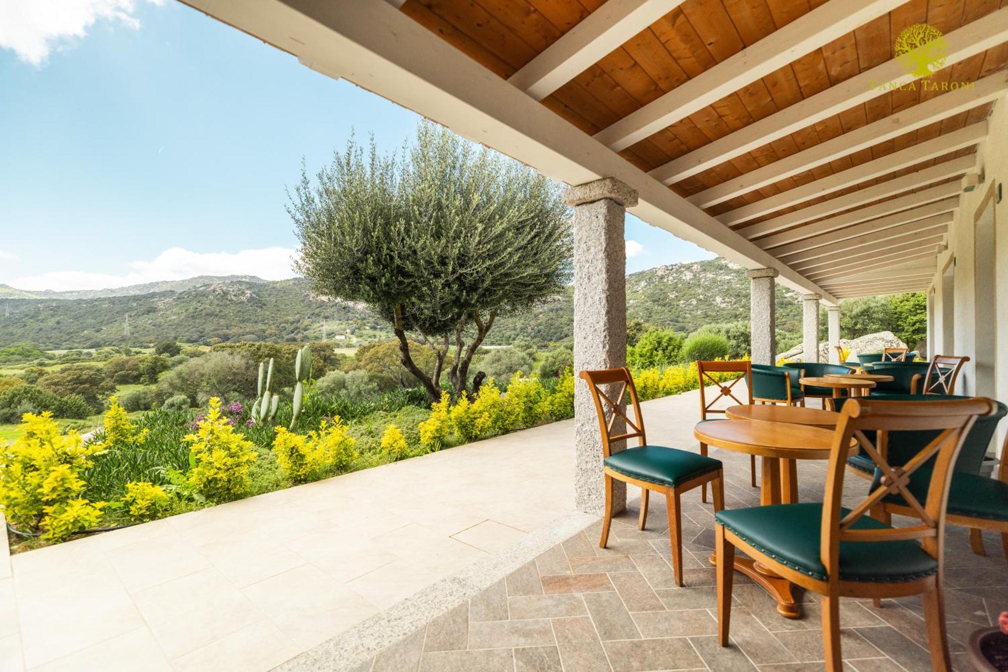 Agriturismo Bed And Breakfast Tanca Taroni Telti ภายนอก รูปภาพ